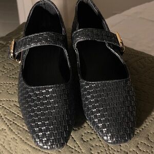 SHEIN Black Woven Flats with Gold Buckle